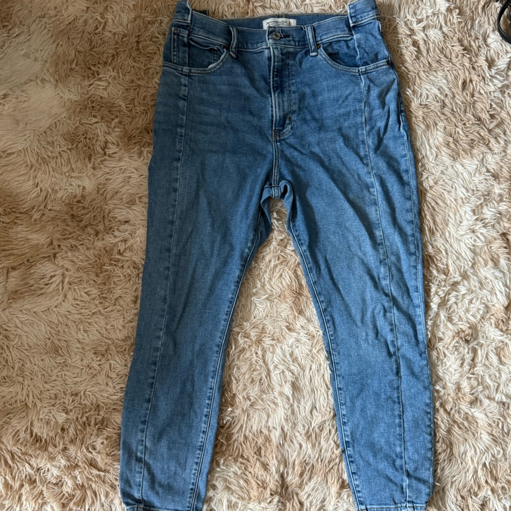 Abercrombie & Fitch Women's Blue Skinny Jeans